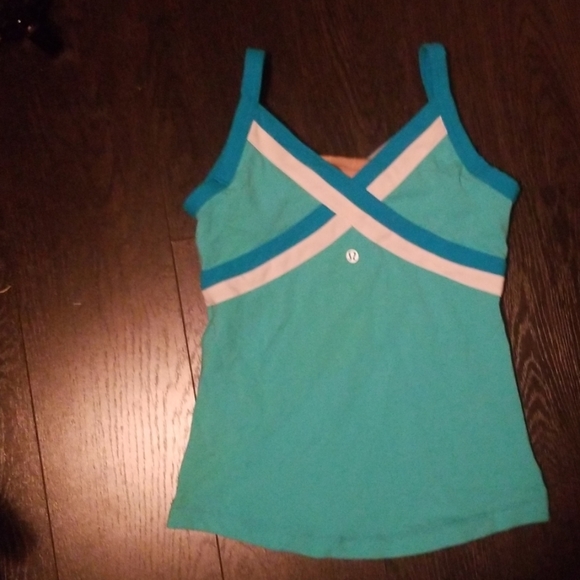lululemon tank - Picture 2 of 3